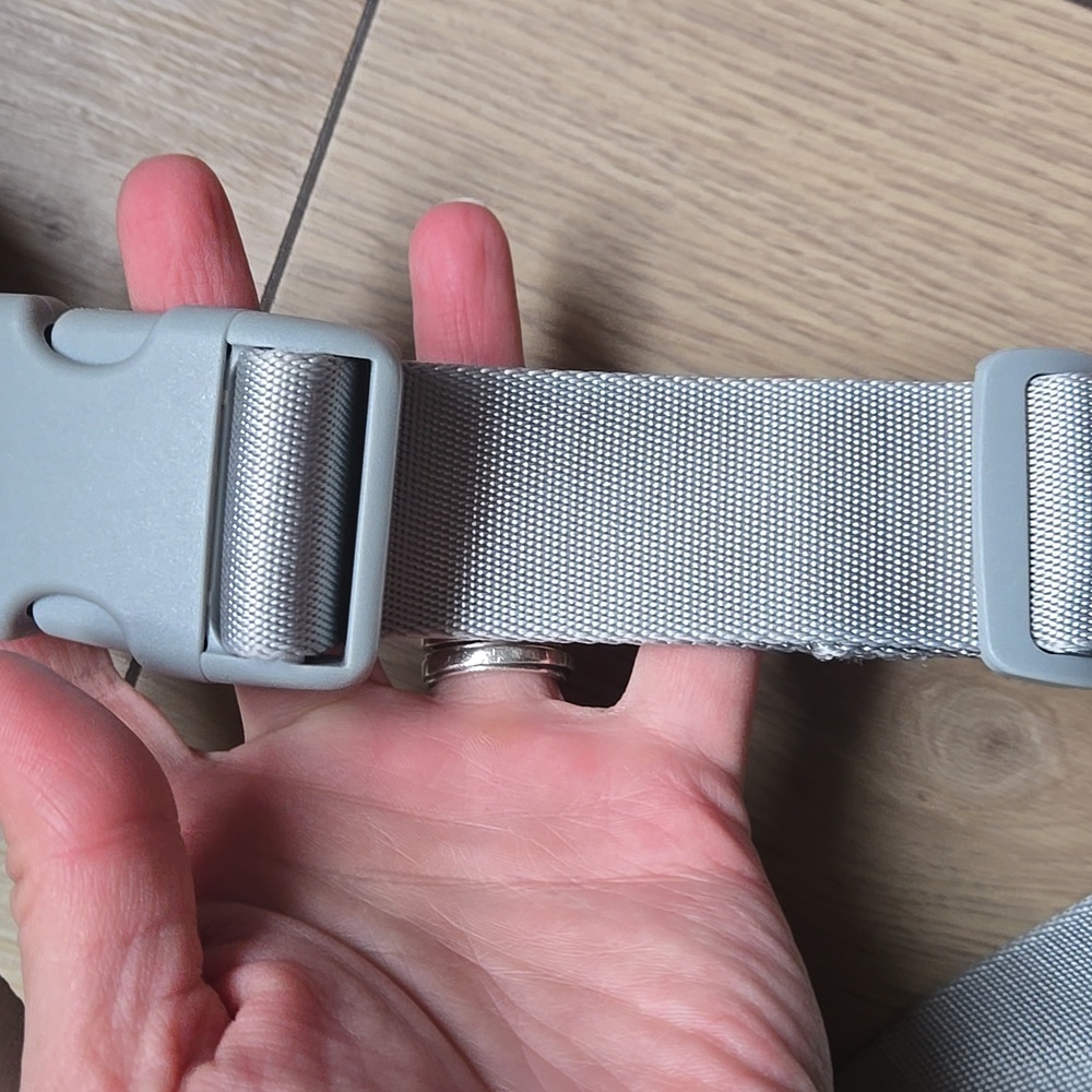 Lululemon Everywhere Belt Bag In Light Grey - Picture 5 of 5